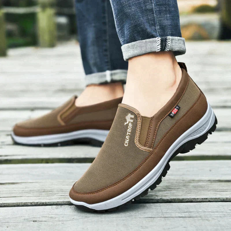 (🔥ESQUENTA BLACK FRIDAY) COMPRE 1 LEVE 2 Tênis Mocassim Ortopédico ConfortPlus 2025